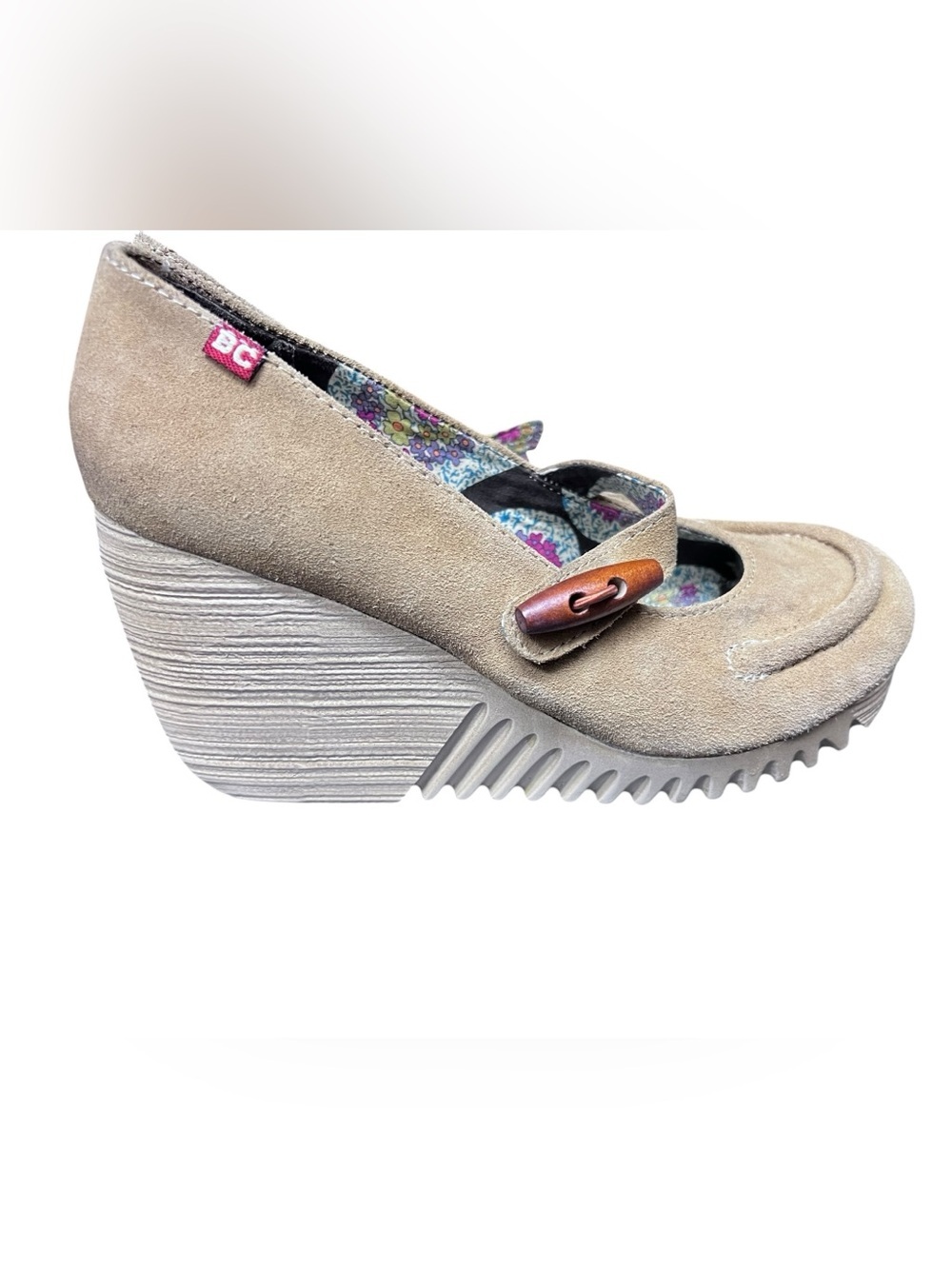 BC Footwear Womens tan Suede Straps Gum Sole Mary Jane Size 8.5 Wedge Sandals